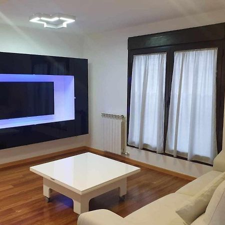 Centro Aparcamiento Gratuito Al Lado Del Pilar Apartment Zaragoza Bagian luar foto