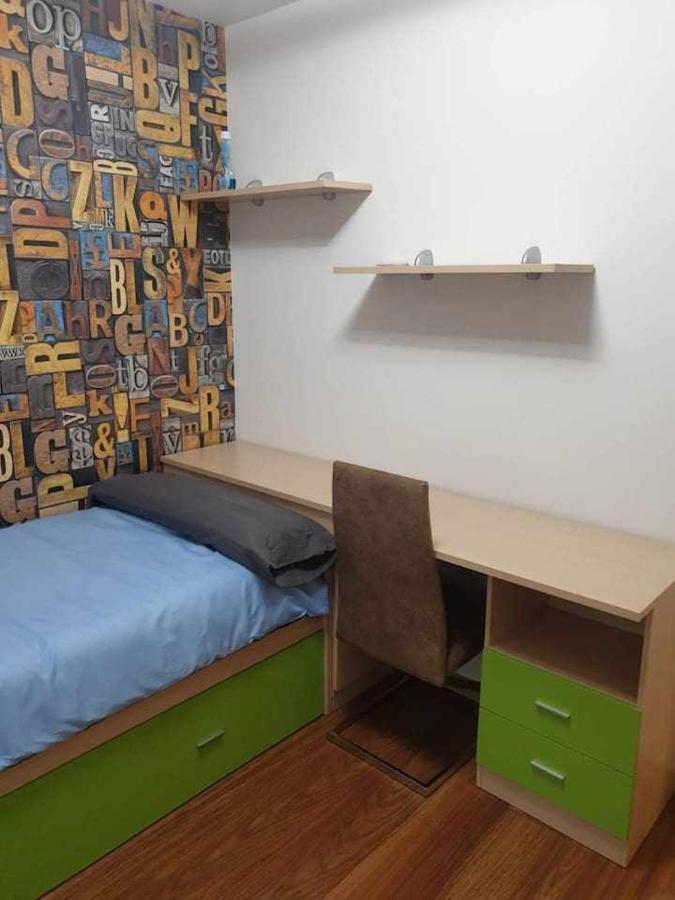 Centro Aparcamiento Gratuito Al Lado Del Pilar Apartment Zaragoza Bagian luar foto